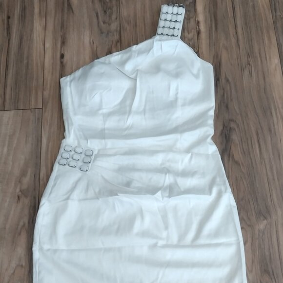 Rachael G One-Strap Satin Dress. Pearl Color. Size M - Picture 4 of 16